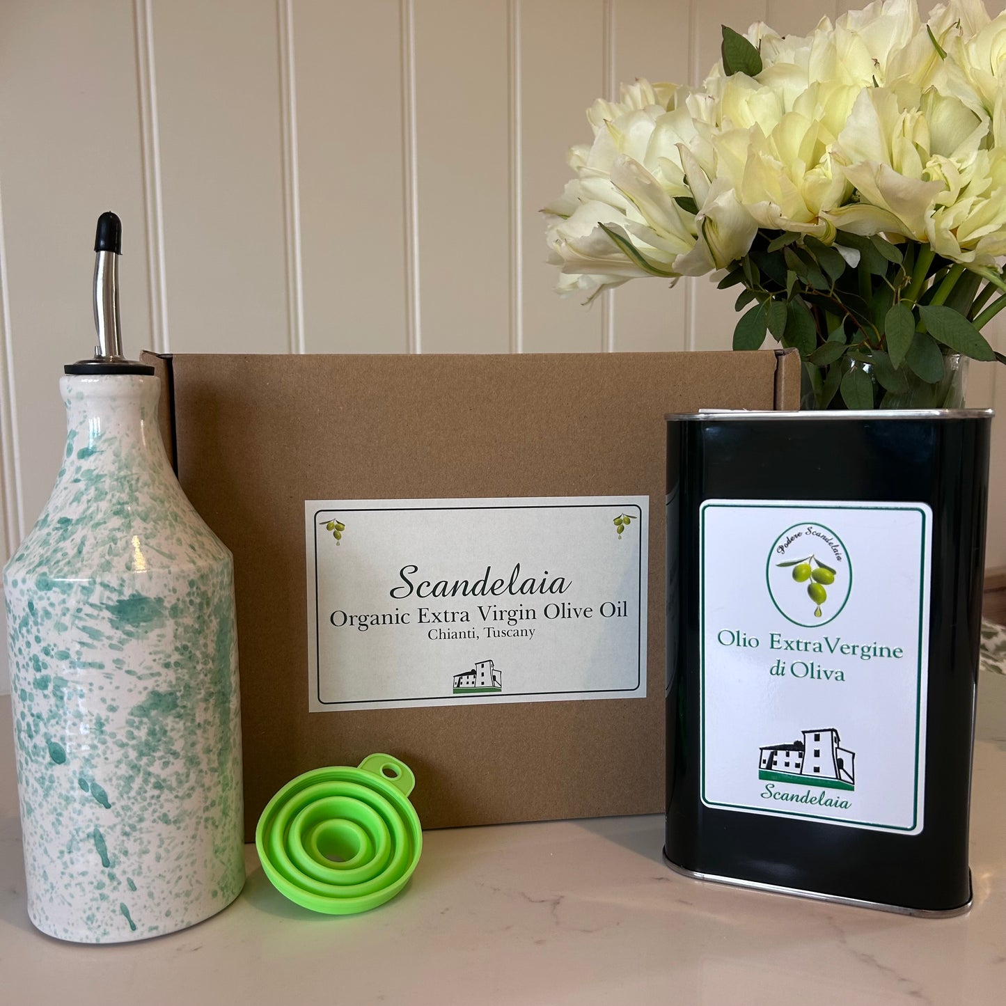 Gift Box with Large Ceramic Bottle, 1 Litre of Olive Oil & Silicone Funnel